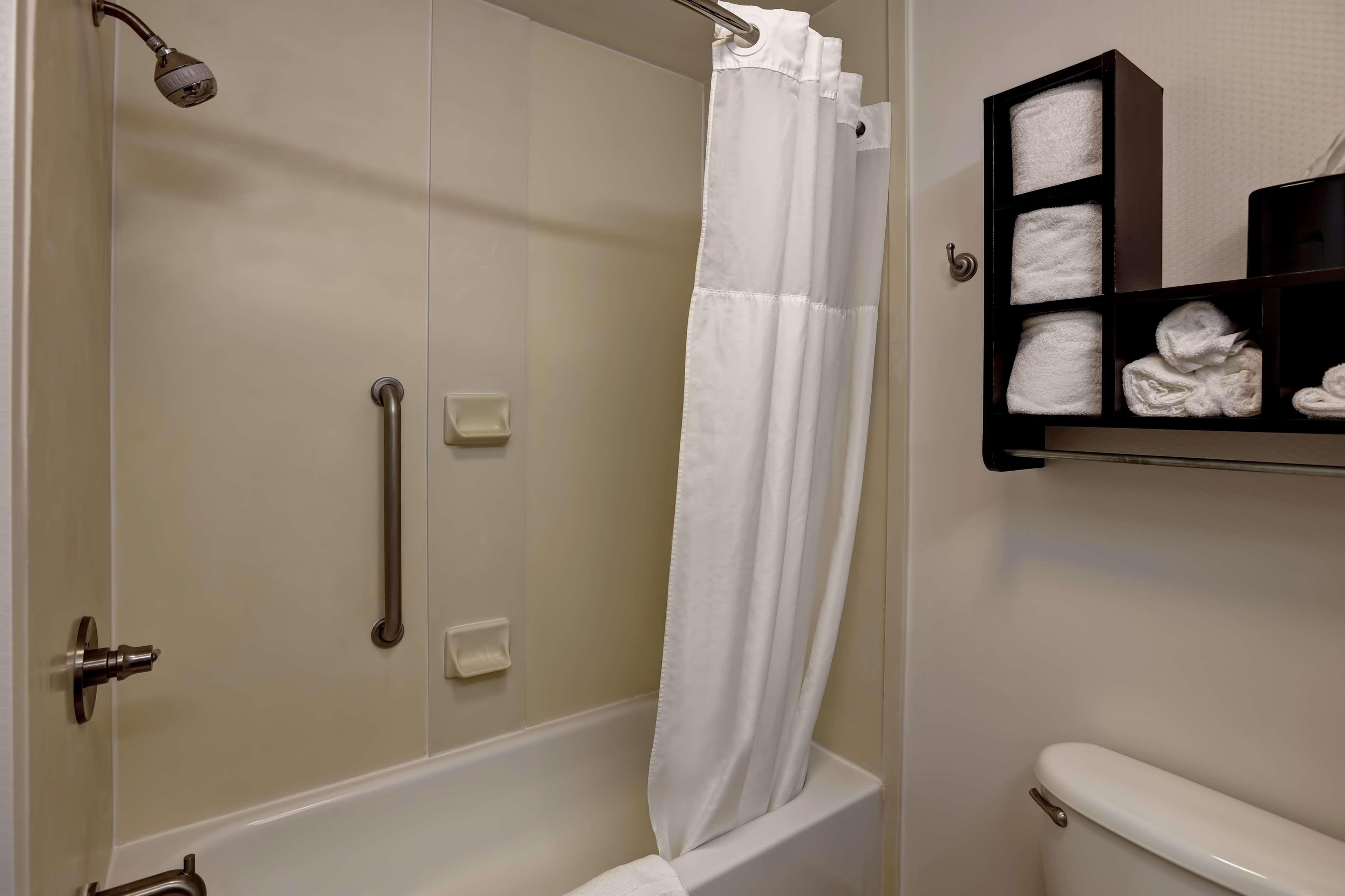 Hampton Inn Atlanta-Woodstock Exterior foto